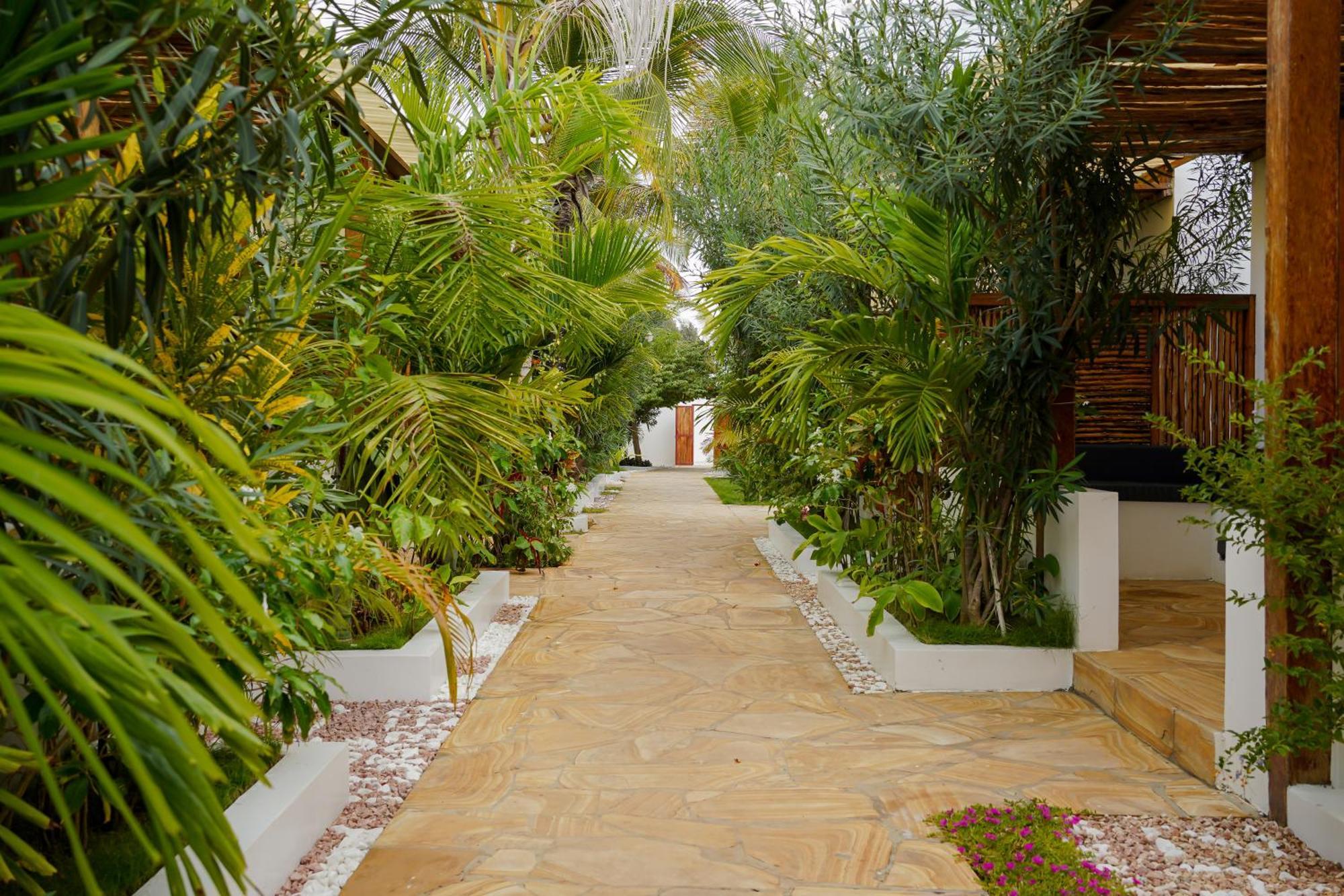 The Bali Resort Zanzibar Пингу Экстерьер фото